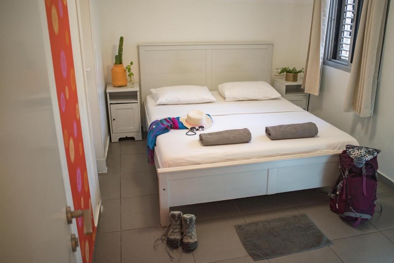 Florentine Backpackers Hostel - Ages 18-55 Tel Aviv Habitación foto